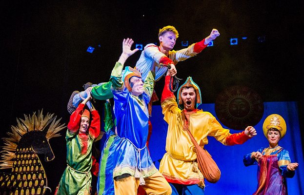 1. Пилот, разборы, ответы и лайвы